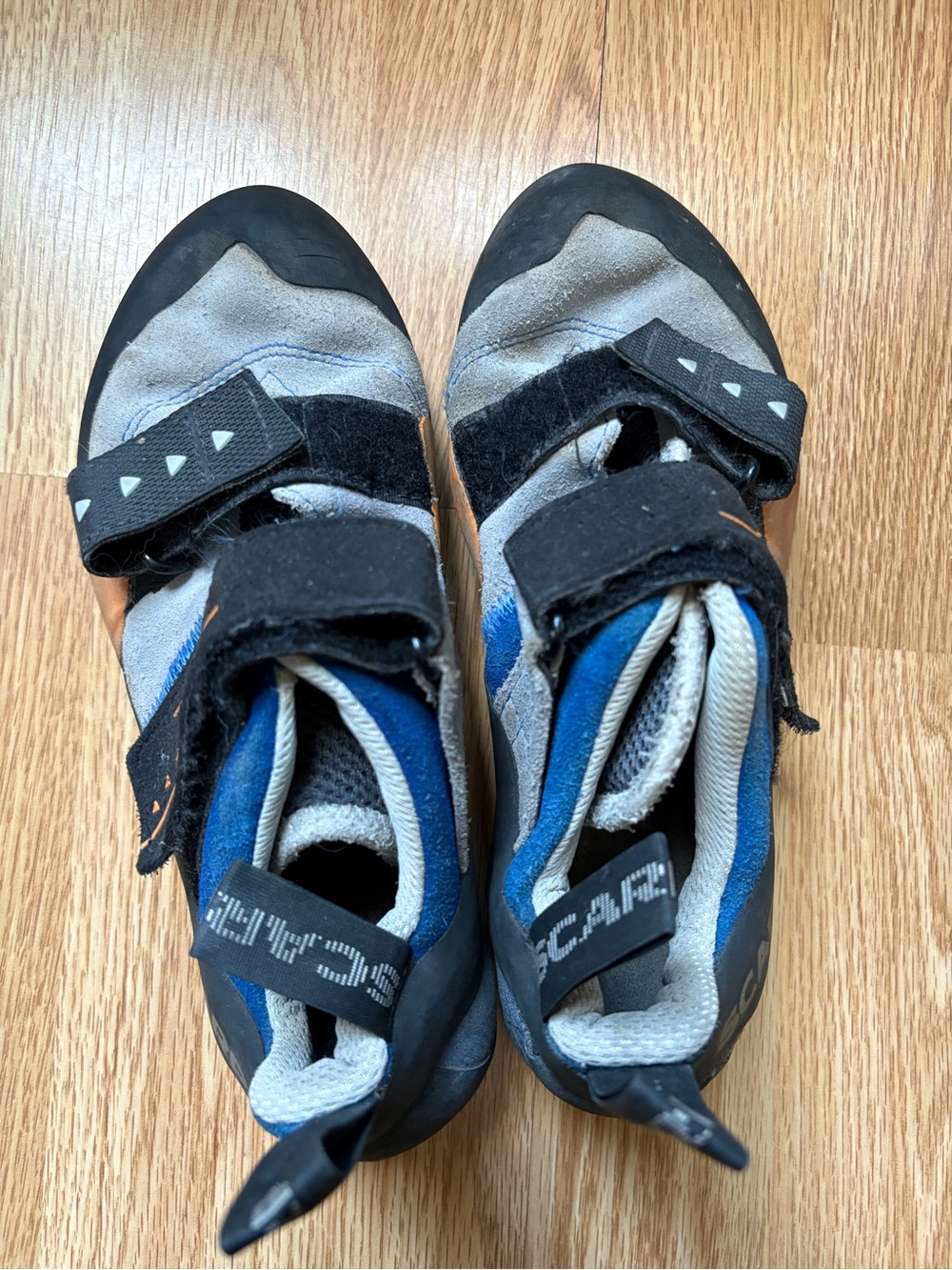 Scarpa force x climbing shoes women 8 men 7